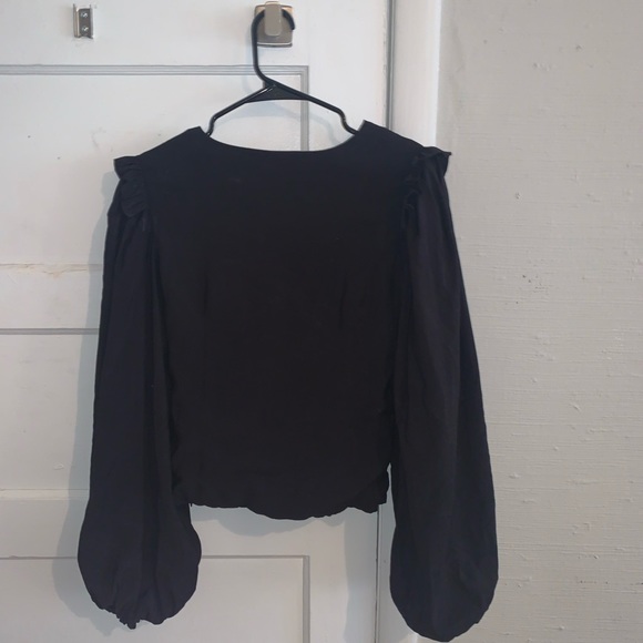 Endless Rose Front Twist Blouse Black Small - Picture 3 of 5